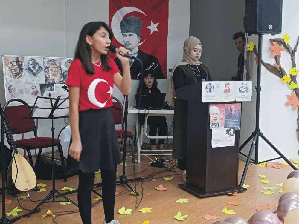 Adıyaman’da öğrencilerin şiir dinletisi beğeni kazandı 