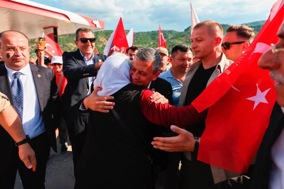 CHP'de Yeni Y&ouml;netim İddiaları G&uuml;ndemde: Grup Y&ouml;netiminde Değişiklik Sinyali