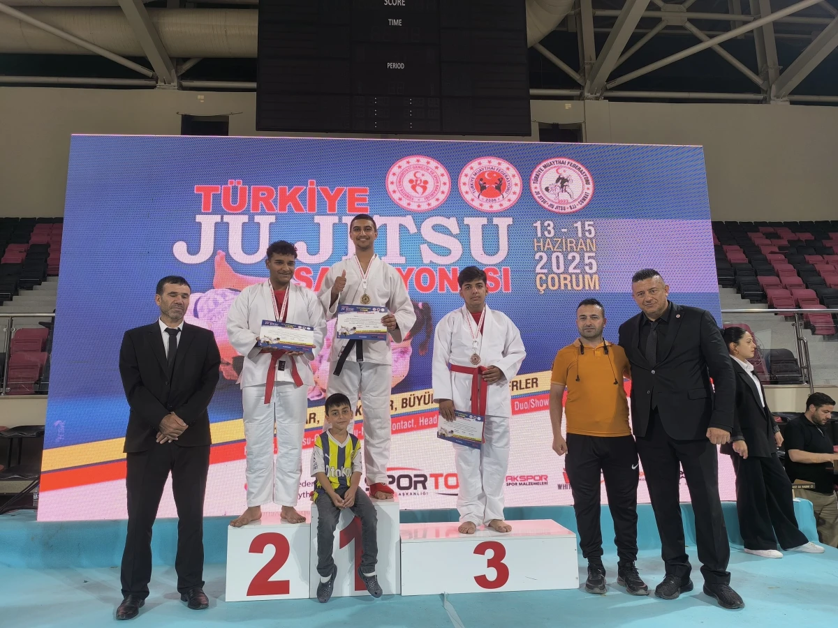 Eren Akdemir Jujitsu Takımı Çorum’dan Madalyalarla Döndü