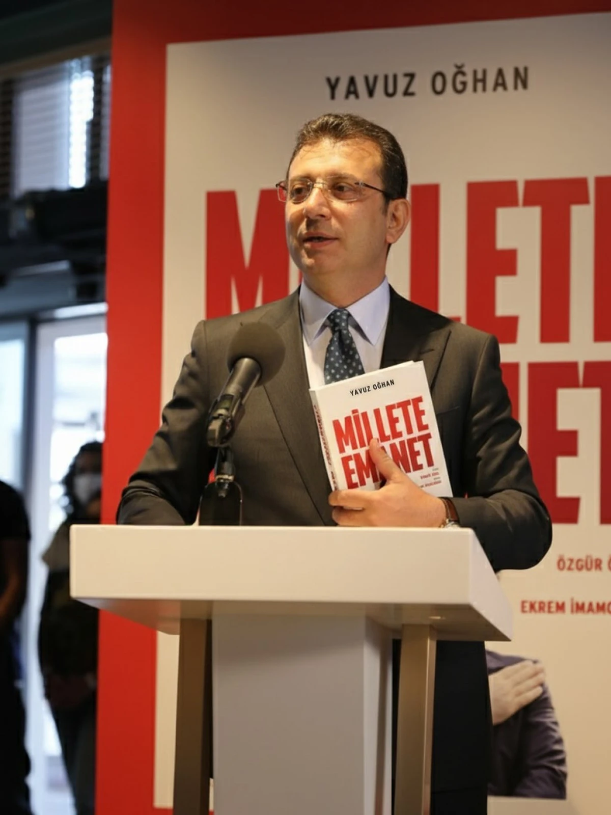 İBB Başkanı Ekrem İmamoğlu “casusluk” suçlamasıyla tutuklandı