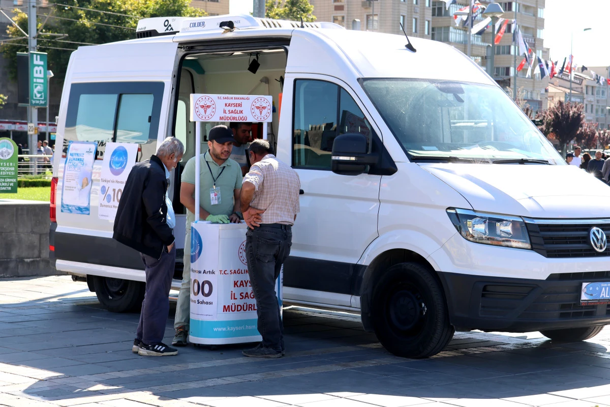Kayseri’de Tütünle Mücadelede Yeni Dönem: Mobil Sigara Bırakma Aracı Hizmete Başladı